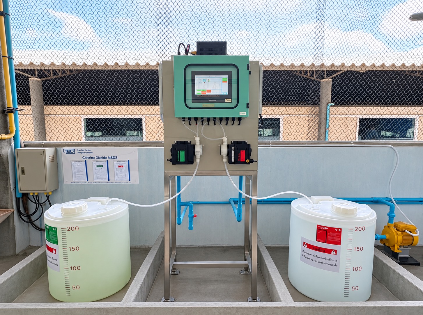 Chlorine dioxide generator with chemical tanks