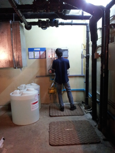 Maintenance  chlorine dioxide generator.